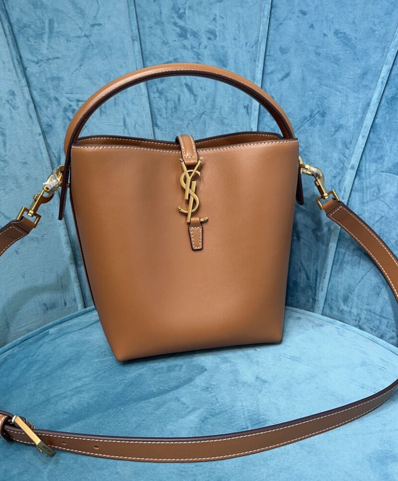 Saint Laurent Le 37 Small In Shiny Leather